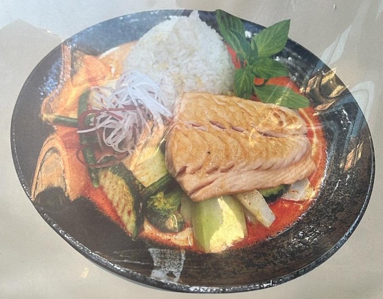 Rotes Curry mit Lachs